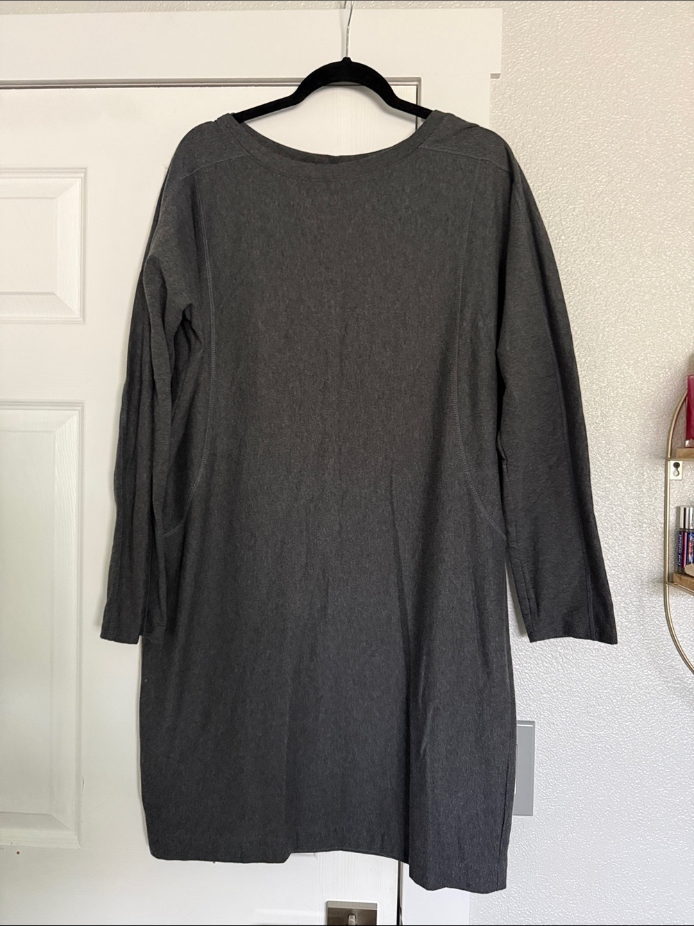Athleta Classic Long Sleeve Crewneck Dress in Charcoal Gray size XL
